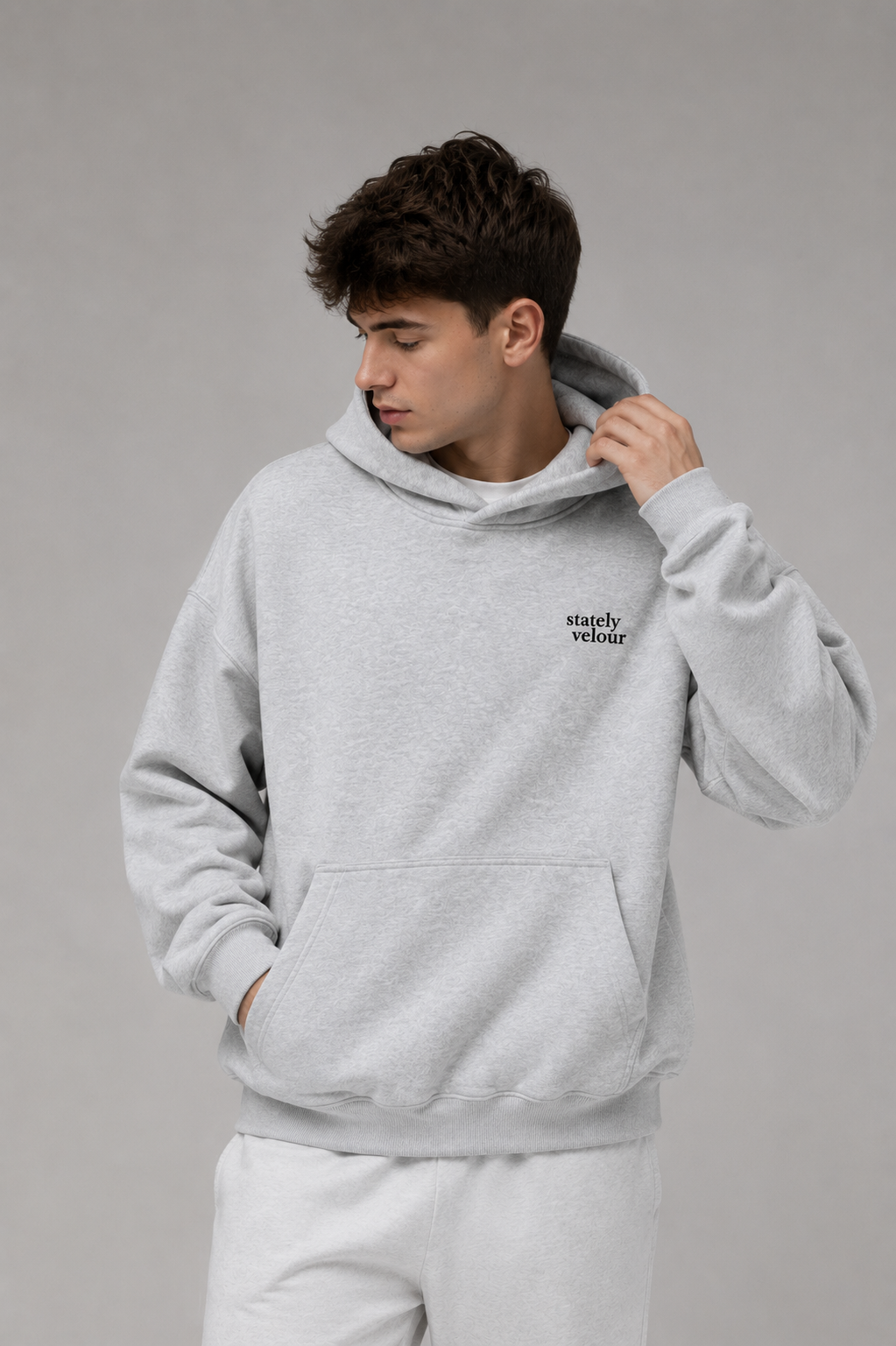SIGNATURE BOXY HOODIE STONE (PRE-ORDER)